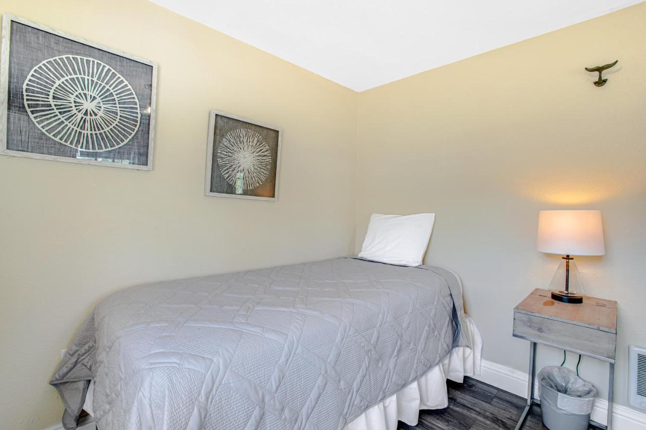 Siletz Bay Getaway Villa Lincoln City Luaran gambar